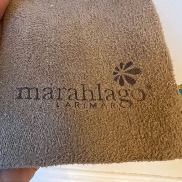 Marahlago jewelry pouch for gift giving / jewelry storage (no jewelry included) - Picture 3 of 8